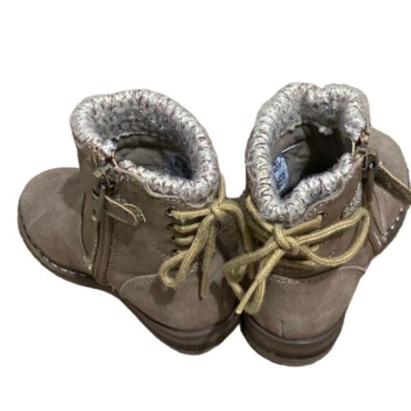 Eva & Zoe Zip Toddler Girl’s Zip Up w/ Faux Lace Detail Taupe Boots Size 6 - Picture 2 of 6